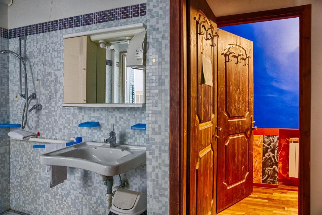 Hotel Portacavana Trieste Ngoại thất bức ảnh